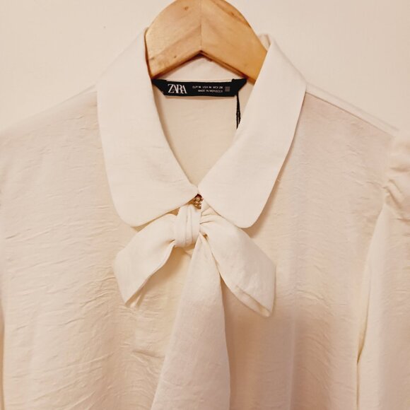 Zara Medium Cream Tie Neck Blouse W/ Decorative Buttons of Clustered Pearl Beads - Picture 6 of 15